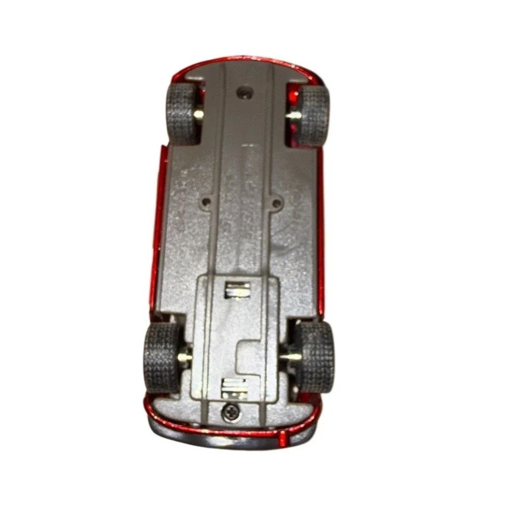 Maisto Chrysler PT Cruiser Diecast Model Car Red Pull Back Opening Doors‎